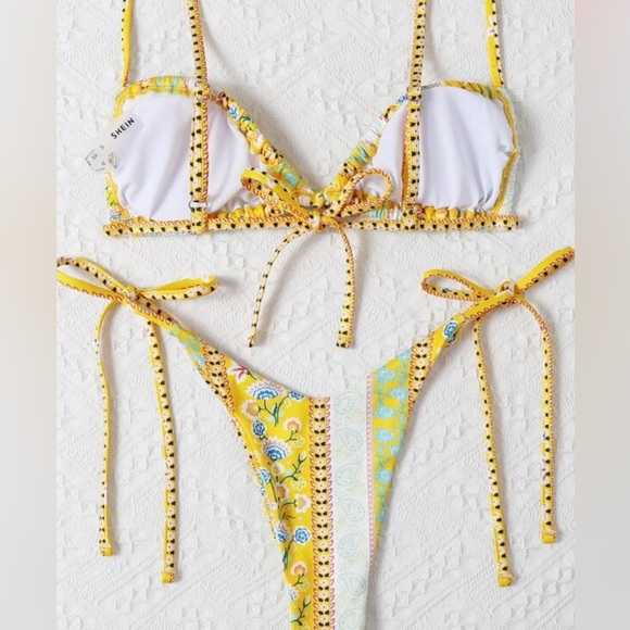 Floral Print Bikini - Picture 2 of 5